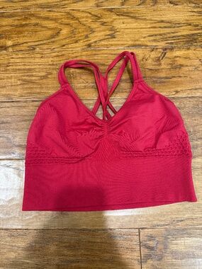 Red strap workout crop top